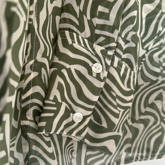 Abercrombie Shirt - Picture 7 of 8